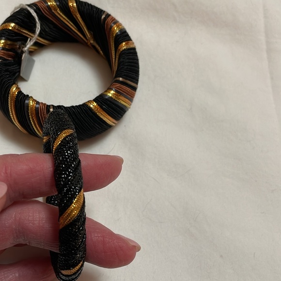 Red Cobra dark colors bangle bracelet - Picture 7 of 7